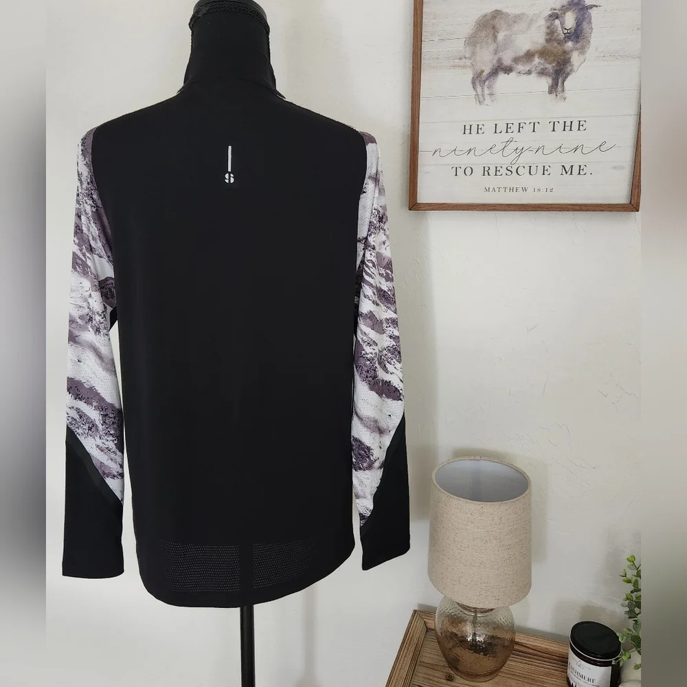 NWT SPORTS ILLUSTRATED BOYS RAGLAN 1/4 ZIP TOP